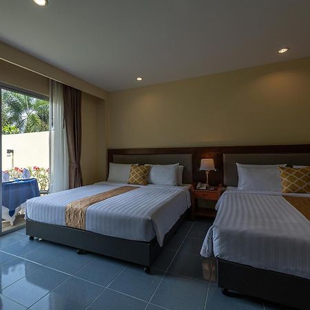 Blue Beach Grand Resort And Spa Rawai Exteriör bild