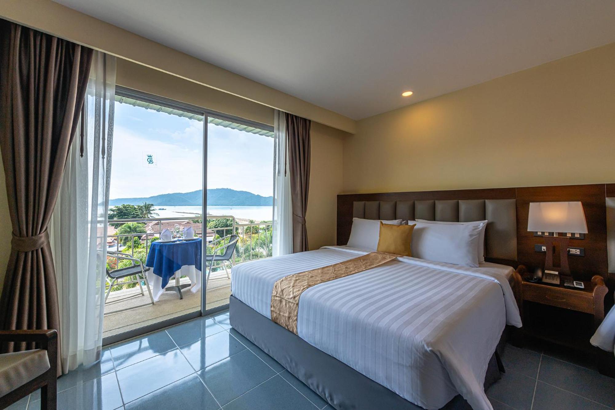Blue Beach Grand Resort And Spa Rawai Exteriör bild