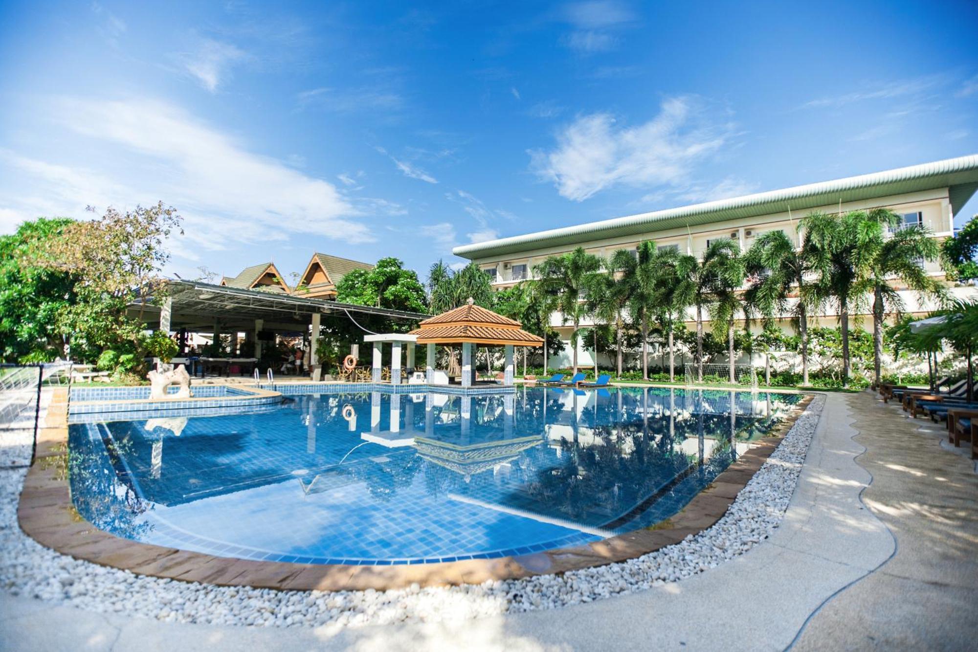 Blue Beach Grand Resort And Spa Rawai Exteriör bild