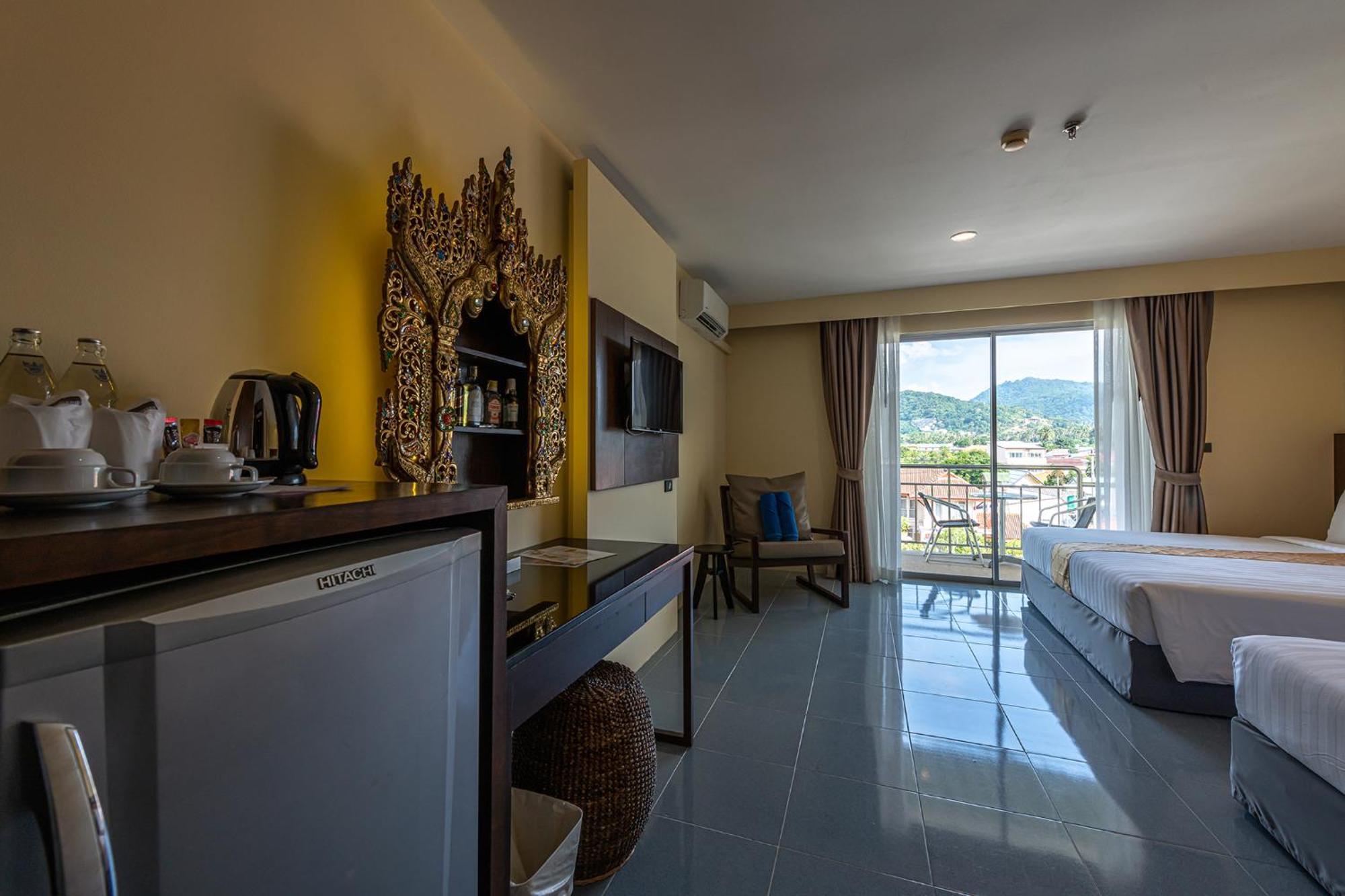 Blue Beach Grand Resort And Spa Rawai Exteriör bild