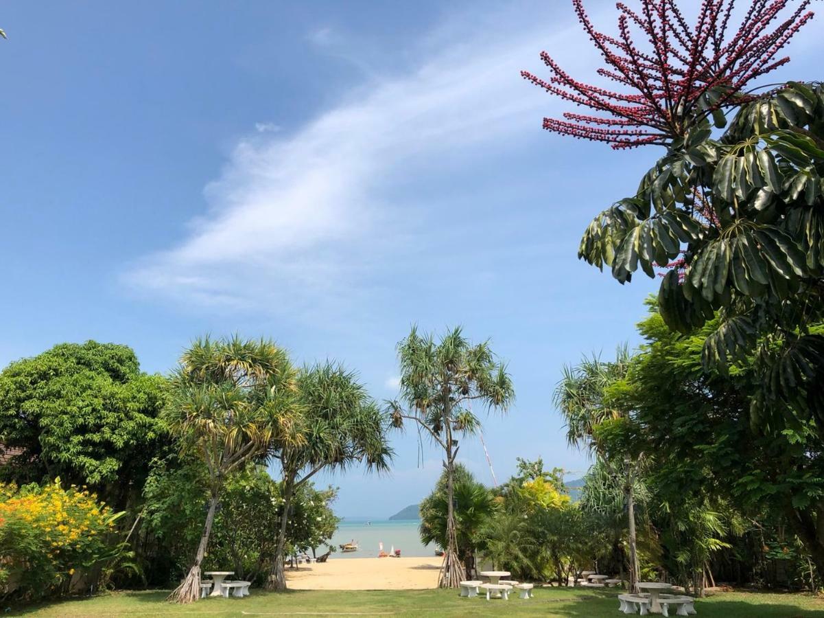 Blue Beach Grand Resort And Spa Rawai Exteriör bild