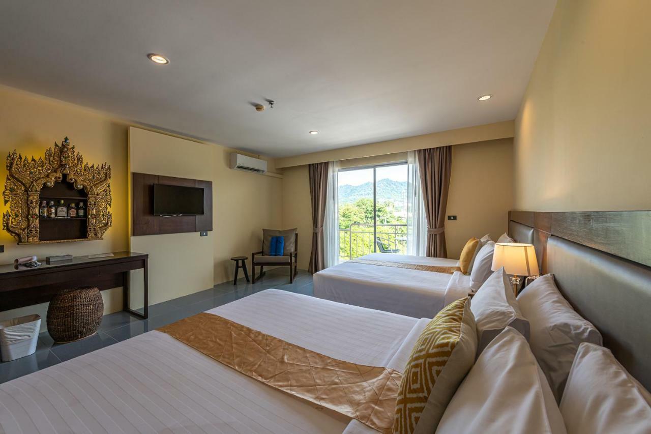 Blue Beach Grand Resort And Spa Rawai Exteriör bild